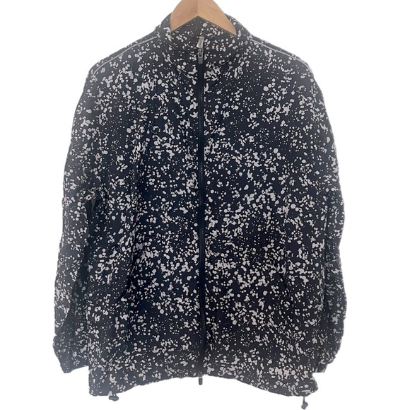 NWOT Oversized Flyweight Windbreaker in Spritz Size Medium - Picture 5 of 8
